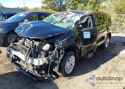 2019 Chrysler Pacifica Touring Plus z USA, uszkodzony, nr VIN 2C4RC1FG4KR569757